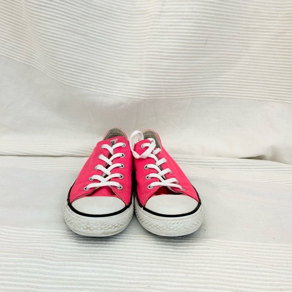 Converse Chuck Taylor All Star Lo Sneaker - Hyper Pink - Picture 3 of 11
